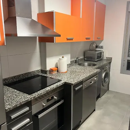 Lägenhet Bonito Atico Zona Hospital Con Garaje