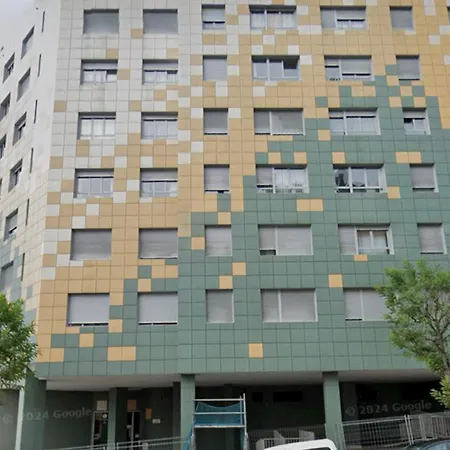 Bonito Atico Zona Hospital Con Garaje * Oviedo