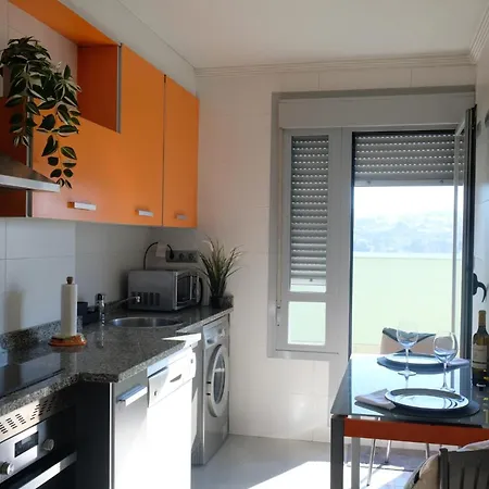 Bonito Atico Zona Hospital Con Garaje アパート