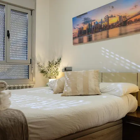 Bonito Atico Zona Hospital Con Garaje Lägenhet